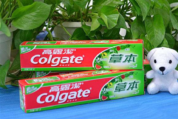 高露潔牙膏有錫紙封口嗎 高露潔牙膏含氟嗎 高露潔牙膏有錫紙封口嗎 高露潔牙膏含氟嗎
