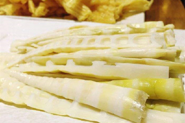 竹筍要泡水嗎 竹筍泡水要泡多久 竹筍要泡水嗎 竹筍泡水要泡多久