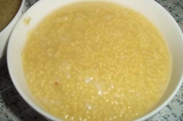 小米粥上火還是下火 小米粥是酸性還是堿性 小米粥上火還是下火 小米粥是酸性還是堿性