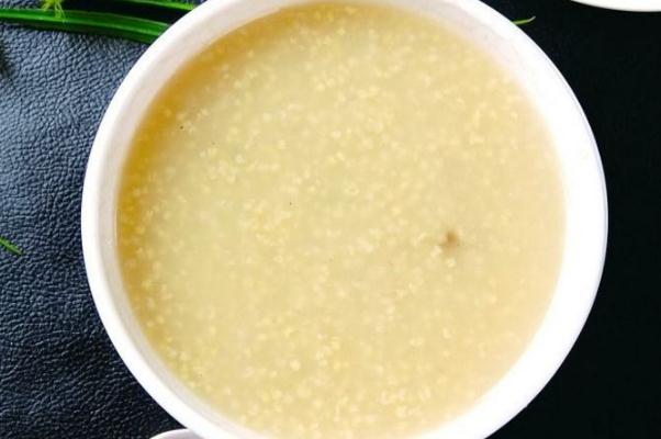小米粥是養(yǎng)胃的還是傷胃的 小米粥要泡嗎 小米粥是養(yǎng)胃的還是傷胃的 小米粥要泡嗎