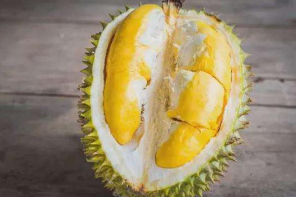 榴蓮臭的原因 鄰居吃榴蓮男子以為煤氣泄漏報(bào)火警 榴蓮臭的原因 鄰居吃榴蓮男子以為煤氣泄漏報(bào)火警