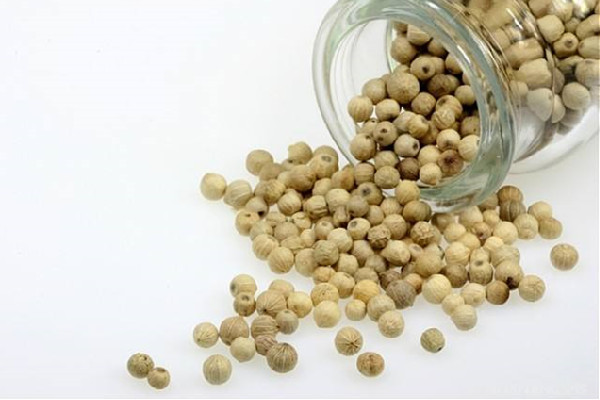 胡椒的營養(yǎng)價(jià)值及功效 胡椒是香料嗎 胡椒的營養(yǎng)價(jià)值及功效 胡椒是香料嗎