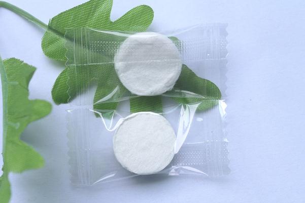 壓縮面膜會過敏嗎 如何判斷壓縮面膜里有沒有熒光劑 壓縮面膜會過敏嗎 如何判斷壓縮面膜里有沒有熒光劑