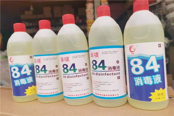 84消毒液可以和洗衣液一起用嗎 84消毒液可以和地板清潔劑一起用嗎 84消毒液可以和洗衣液一起用嗎 84消毒液可以和地板清潔劑一起用嗎
