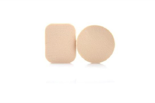 蜜粉撲和粉撲的區(qū)別 蜜粉撲可以上粉底液嗎 蜜粉撲和粉撲的區(qū)別 蜜粉撲可以上粉底液嗎