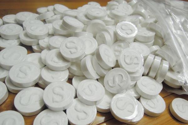 壓縮面膜可以天天敷臉嗎 壓縮面膜可以用水直接泡嗎 壓縮面膜可以天天敷臉嗎 壓縮面膜可以用水直接泡嗎