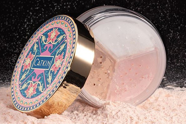 蜜粉用啞光好還是珠光好 蜜粉怎么選擇色號(hào) 蜜粉用啞光好還是珠光好 蜜粉怎么選擇色號(hào)