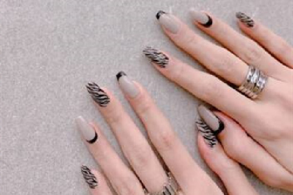 穿戴甲是什么意思 穿戴甲是一次性的嗎 穿戴甲是什么意思 穿戴甲是一次性的嗎