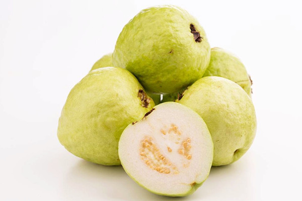 番石榴能和牛奶一起吃嗎 番石榴能和蘋果一起吃嗎 番石榴能和牛奶一起吃嗎 番石榴能和蘋果一起吃嗎