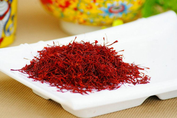 藏紅花泡水喝有副作用嗎 藏紅花泡水喝有什么禁忌 藏紅花泡水喝有副作用嗎 藏紅花泡水喝有什么禁忌