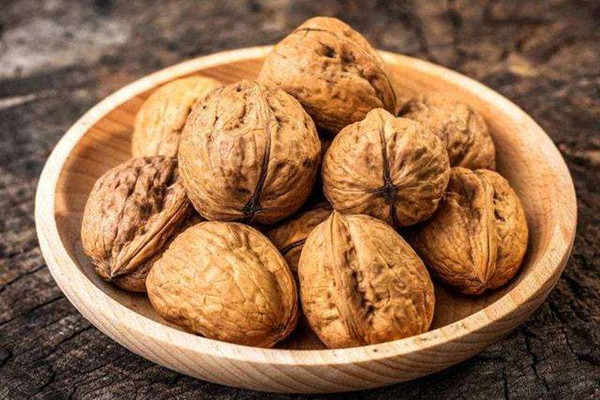 三只松鼠紙皮核桃能多吃嗎 三只松鼠紙皮核桃吃多了會怎樣 三只松鼠紙皮核桃能多吃嗎 三只松鼠紙皮核桃吃多了會怎樣