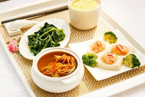 月子餐要吃多久 月子餐該怎么吃 月子餐要吃多久 月子餐該怎么吃