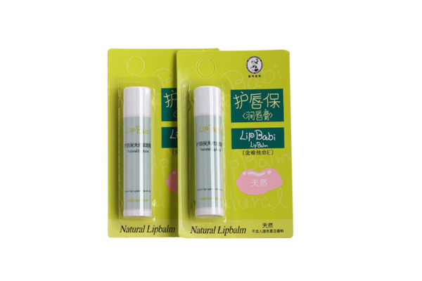 潤唇膏可以涂指甲嗎 潤唇膏可以用手涂嗎 潤唇膏可以涂指甲嗎 潤唇膏可以用手涂嗎