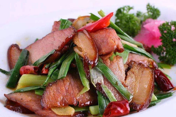 臘肉夏天可以做嗎 臘肉有什么營(yíng)養(yǎng)價(jià)值 臘肉夏天可以做嗎 臘肉有什么營(yíng)養(yǎng)價(jià)值