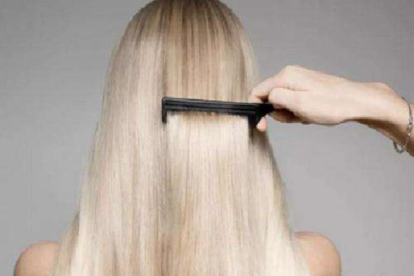 焗油會導(dǎo)致掉頭發(fā)嗎 焗油對頭發(fā)傷害大嗎 焗油會導(dǎo)致掉頭發(fā)嗎 焗油對頭發(fā)傷害大嗎