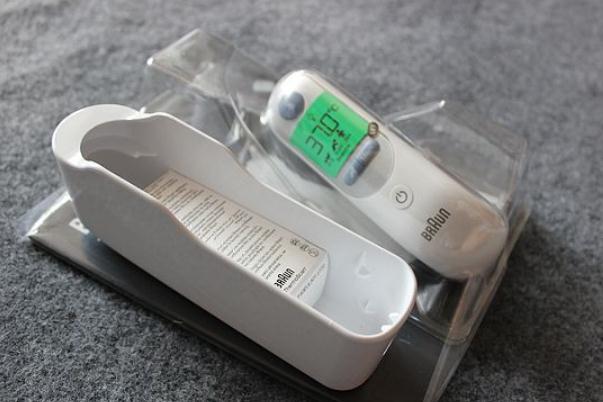 耳溫槍是要放到耳朵哪里 耳溫槍以哪只耳朵為準(zhǔn) 耳溫槍是要放到耳朵哪里 耳溫槍以哪只耳朵為準(zhǔn)