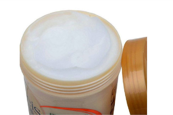 焗油膏是發(fā)膜嗎 焗油膏有什么用 焗油膏是發(fā)膜嗎 焗油膏有什么用