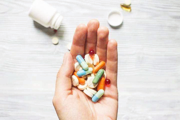 維生素b是早上吃還是晚上吃 維生素b需要嚼碎吃嗎 維生素b是早上吃還是晚上吃 維生素b需要嚼碎吃嗎