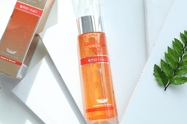 城野醫(yī)生毛孔收斂水有酒精嗎 城野醫(yī)生毛孔收斂水適合什么膚質(zhì) 城野醫(yī)生毛孔收斂水有酒精嗎 城野醫(yī)生毛孔收斂水適合什么膚質(zhì)