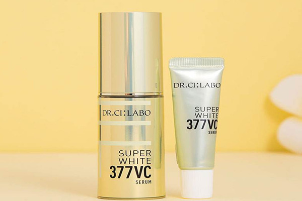 城野醫(yī)生377美白淡斑精華怎么樣 城野醫(yī)生377美白淡斑精華主要成分 城野醫(yī)生377美白淡斑精華怎么樣 城野醫(yī)生377美白淡斑精華主要成分