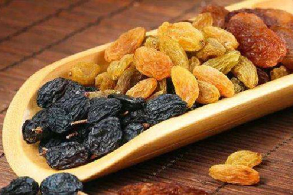 葡萄干會(huì)變質(zhì)嗎 葡萄干發(fā)白是怎么回事 葡萄干會(huì)變質(zhì)嗎 葡萄干發(fā)白是怎么回事