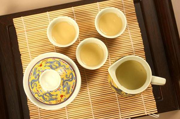 滇紅茶是什么香味 滇紅茶要放冰箱保存嗎 滇紅茶是什么香味 滇紅茶要放冰箱保存嗎