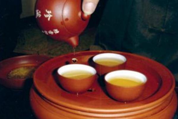 滇紅茶是什么香味 滇紅茶要放冰箱保存嗎 滇紅茶是什么香味 滇紅茶要放冰箱保存嗎