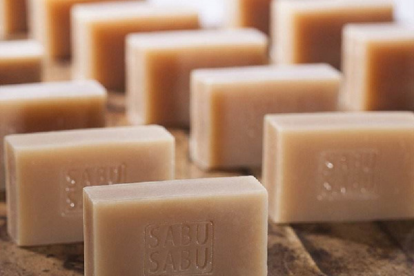 冷制皂和熱制皂的區(qū)別 冷制皂和熱制皂哪個好 冷制皂和熱制皂的區(qū)別 冷制皂和熱制皂哪個好