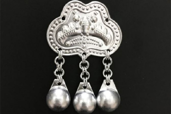 銀飾真的能排毒嗎 銀飾對(duì)身體有什么好處 銀飾真的能排毒嗎 銀飾對(duì)身體有什么好處