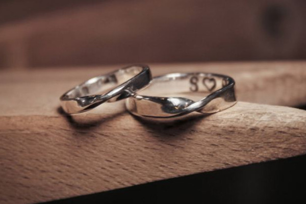 999銀發(fā)黃怎么清洗 999銀發(fā)黃是不是不純 999銀發(fā)黃怎么清洗 999銀發(fā)黃是不是不純