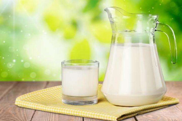 牛奶開(kāi)封后多久不能喝 牛奶需要多久消化 牛奶開(kāi)封后多久不能喝 牛奶需要多久消化