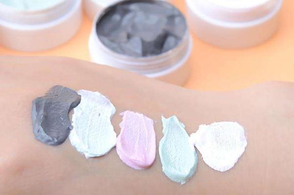 清潔泥膜的正確使用方法 清潔泥膜要用幾分鐘 清潔泥膜的正確使用方法 清潔泥膜要用幾分鐘