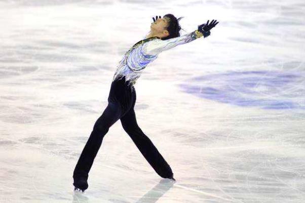 花滑團(tuán)體男單短節(jié)目羽生結(jié)弦缺席 花滑團(tuán)體賽怎么比 花滑團(tuán)體男單短節(jié)目羽生結(jié)弦缺席 花滑團(tuán)體賽怎么比