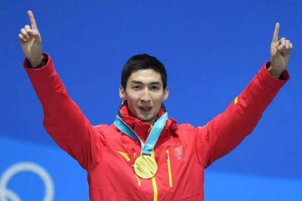 短道速滑女子1000米三人沖金 武大靖的腿部肌肉 短道速滑女子1000米三人沖金 武大靖的腿部肌肉