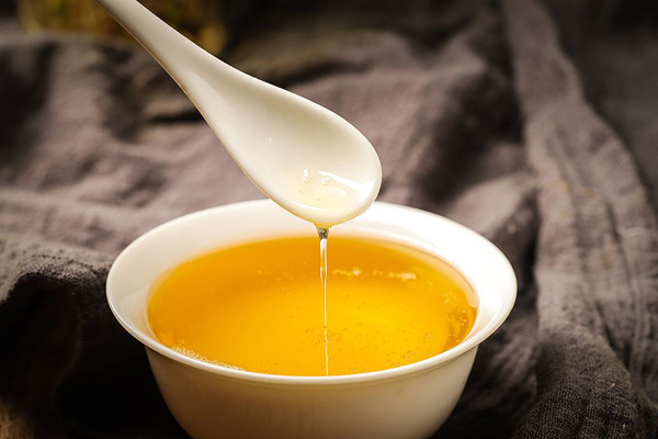 花生油能長期食用嗎 花生油和玉米油哪個好 花生油能長期食用嗎 花生油和玉米油哪個好