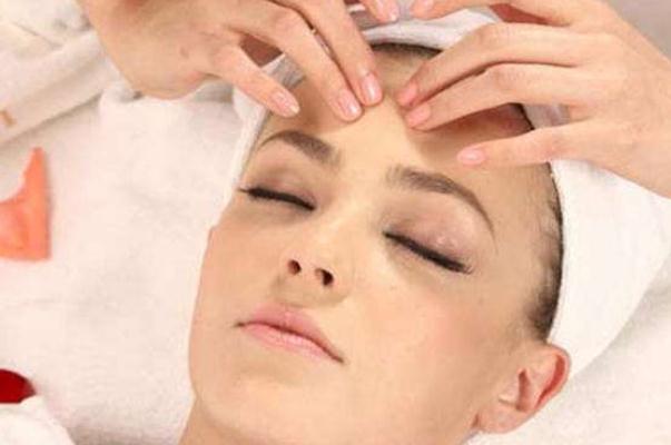 面部排毒會(huì)長(zhǎng)痘痘嗎 為什么皮膚不好的人要經(jīng)常做臉部排毒 面部排毒會(huì)長(zhǎng)痘痘嗎 為什么皮膚不好的人要經(jīng)常做臉部排毒