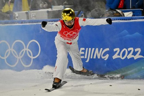 齊廣璞也有兩個(gè)墩了 齊廣璞和百度網(wǎng)友分享奪冠喜悅 齊廣璞也有兩個(gè)墩了 齊廣璞和百度網(wǎng)友分享奪冠喜悅