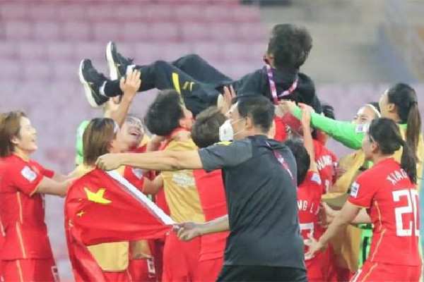 女足隔離期間仍堅(jiān)持訓(xùn)練 足球訓(xùn)練項(xiàng)目有哪些