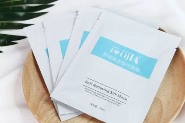 補(bǔ)水面膜和清潔泥膜可以一起用嗎 補(bǔ)水面膜和清潔泥膜哪個(gè)先用 補(bǔ)水面膜和清潔泥膜可以一起用嗎 補(bǔ)水面膜和清潔泥膜哪個(gè)先用