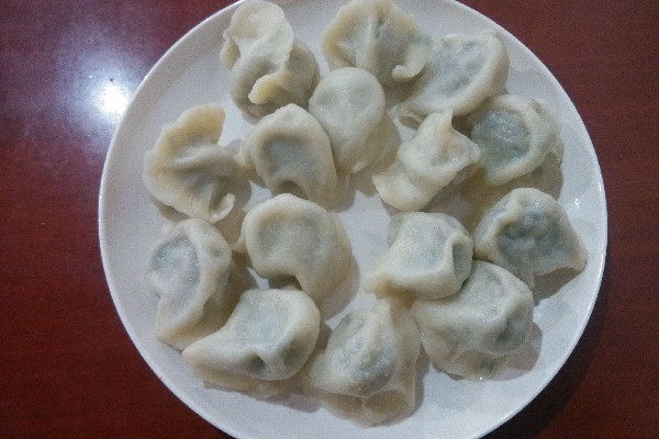 龍?zhí)ь^要吃餃子嗎 龍?zhí)ь^吃餃子還是面條 龍?zhí)ь^要吃餃子嗎 龍?zhí)ь^吃餃子還是面條