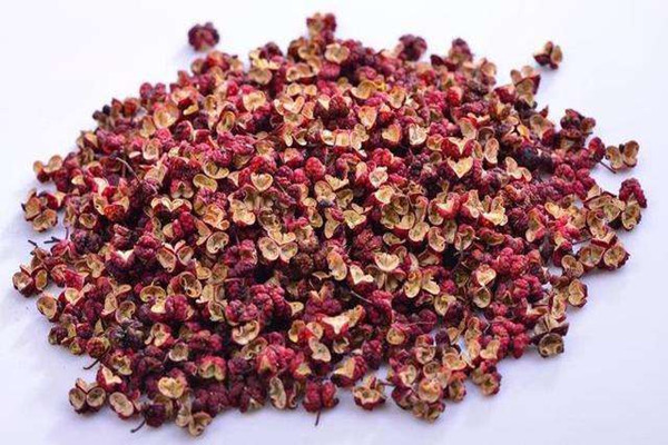 花椒能用來(lái)泡腳嗎 花椒泡腳一次泡多長(zhǎng)時(shí)間 花椒能用來(lái)泡腳嗎 花椒泡腳一次泡多長(zhǎng)時(shí)間