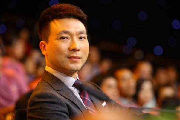 康輝回應(yīng)閉幕式連說3遍請落座觀禮 冬奧會閉幕式的主持人是誰 康輝回應(yīng)閉幕式連說3遍請落座觀禮 冬奧會閉幕式的主持人是誰