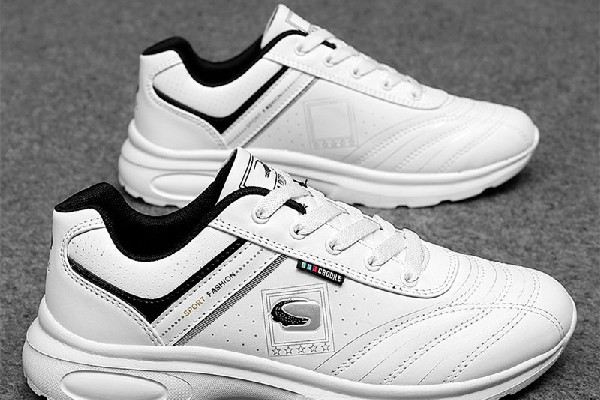 運(yùn)動(dòng)鞋的舌頭老是要歪怎么辦 運(yùn)動(dòng)鞋舌頭跑偏是什么原因