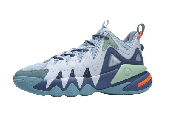 運(yùn)動鞋是買大一碼還是小一碼 運(yùn)動鞋買小了有點(diǎn)頂腳怎么辦 運(yùn)動鞋是買大一碼還是小一碼 運(yùn)動鞋買小了有點(diǎn)頂腳怎么辦