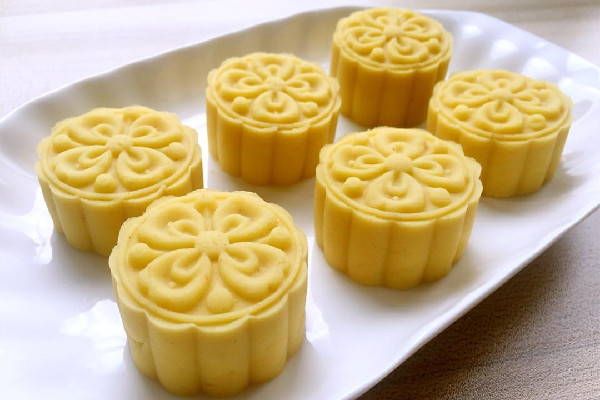 綠豆糕保質(zhì)期是多少天 綠豆糕放冰箱還是常溫下保存 綠豆糕保質(zhì)期是多少天 綠豆糕放冰箱還是常溫下保存