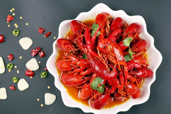 小龍蝦用什么啤酒煮好吃 小龍蝦燉多長(zhǎng)時(shí)間入味 小龍蝦用什么啤酒煮好吃 小龍蝦燉多長(zhǎng)時(shí)間入味