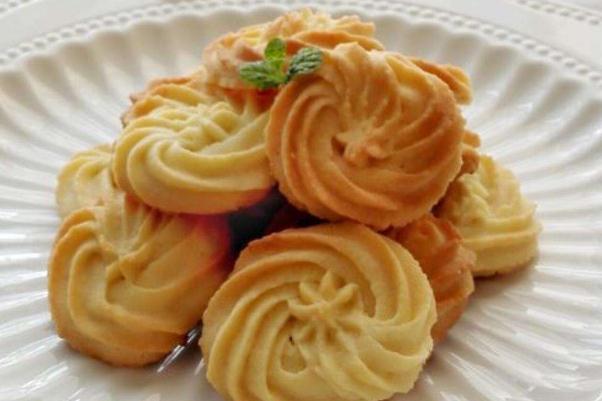 曲奇餅干的配料和做法 曲奇餅干用什么面粉 曲奇餅干的配料和做法 曲奇餅干用什么面粉