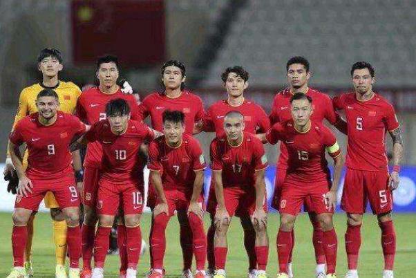 委員提議中國足球?qū)嵭胁筷犞乒芾?中國足球為什么不行 委員提議中國足球?qū)嵭胁筷犞乒芾?中國足球為什么不行