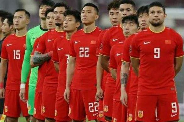 委員提議中國足球?qū)嵭胁筷犞乒芾?中國足球為什么不行 委員提議中國足球?qū)嵭胁筷犞乒芾?中國足球為什么不行