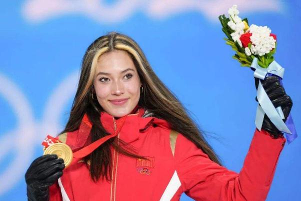 蘇翊鳴谷愛凌要去海南學沖浪了 沖浪是什么意思 蘇翊鳴谷愛凌要去海南學沖浪了 沖浪是什么意思